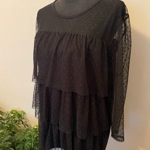 Sheet dot tiered top